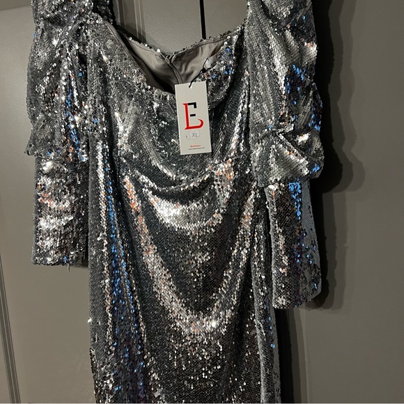 Ellaè Lisquè Sequins Holiday or birthday dress - Picture 3 of 3